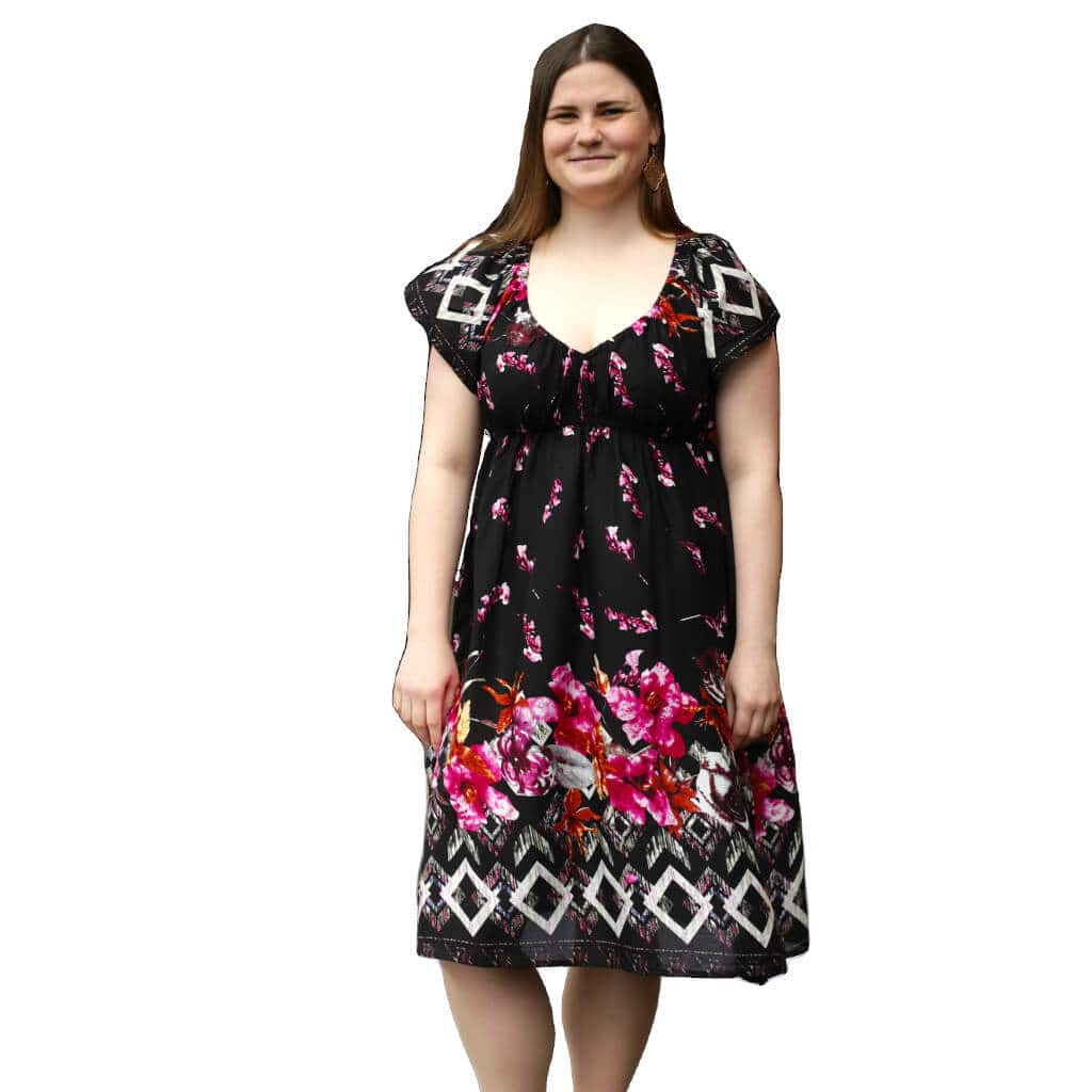Plus Sommerkleid schwarz Blumenmuster